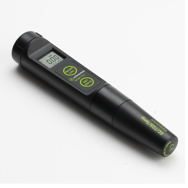 Milwaukee EC60 PRO Waterproof 3-in-1 EC / TDS/Temp Tester with Replaceable Probe TDS Meter Milwaukee